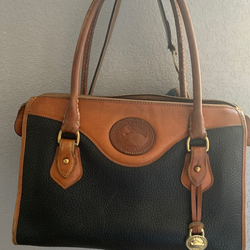 Dooney and bourke satchel handbag